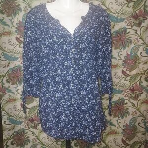 Blue Floral Westport Dressbarn Blouse, NWOT, Size 1X.